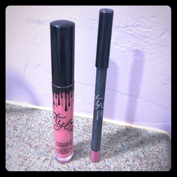 Kylie Lip Kit "Posie K"