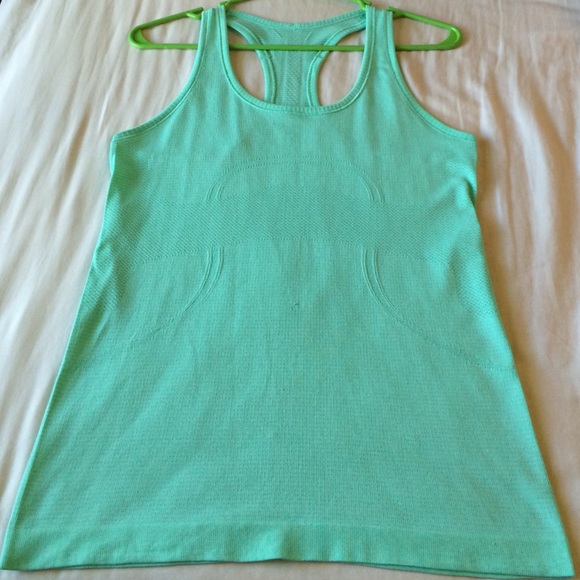 Lululemon Swiftly Tech tank, size 6, mint green