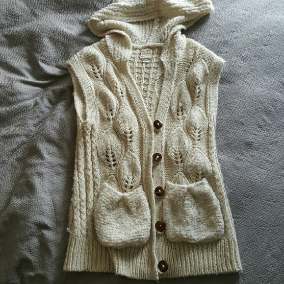 Vest - Picture 2 of 4