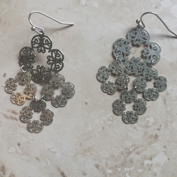 Lia Sophia Jewelry | Chandelier Earrings | Poshmark | lia sophia chandelier
Lia Sophia Jewelry | Chandelier Earrings | Poshmark | lia sophia chandelier