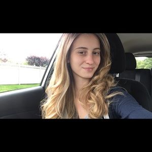 Meet your Posher, Brenda