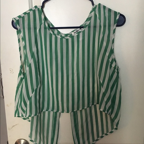 Crop top