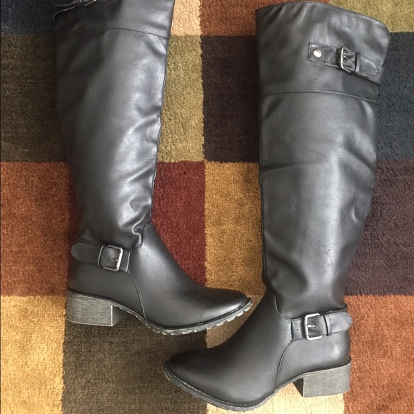 🎉BRAND NEW KNEE HIGH BOOTS🎉