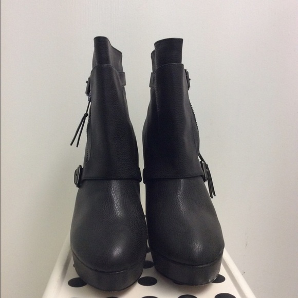 Charles David boots