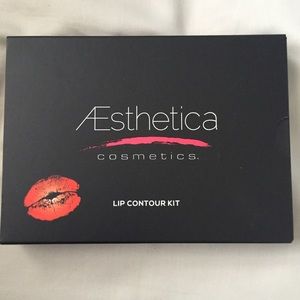 Lip contour kit