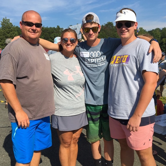 Meet your Posher, Vicki - Picture 2 of 4