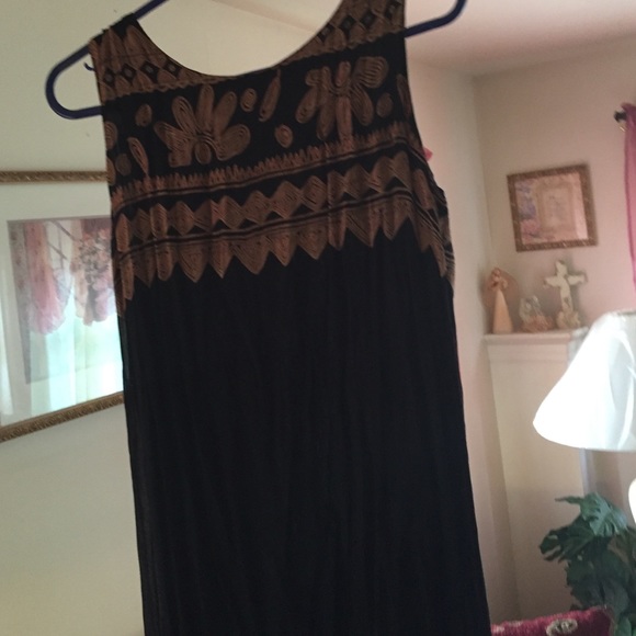 Dress - Picture 3 of 3