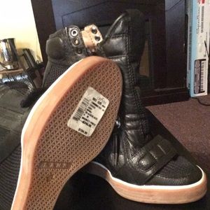 L.A.M.B Sneaker Wedges ... Brand new