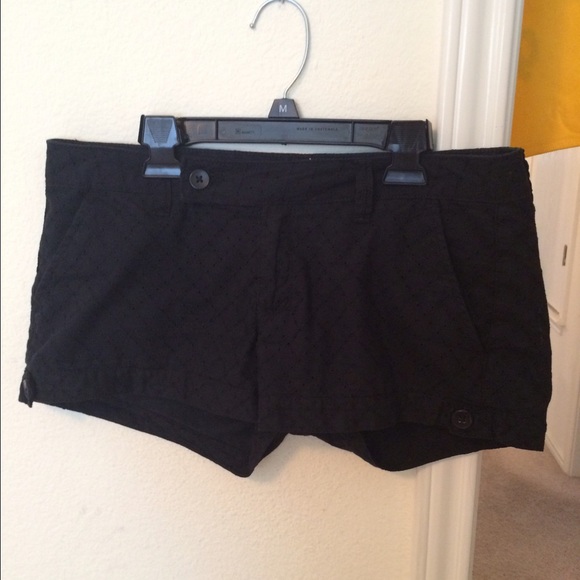 Shorts - Picture 2 of 4