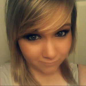 Meet your Posher, Nora