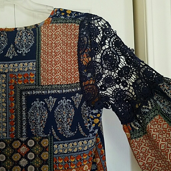 Blouse - Picture 2 of 2