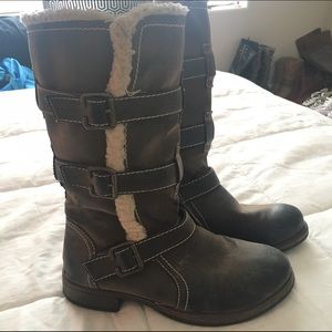 Distressed Brown Winter Boots: Ladies size 7.5
