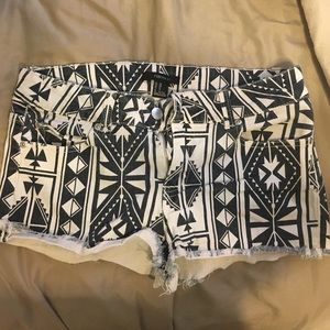 Pattern shorts
