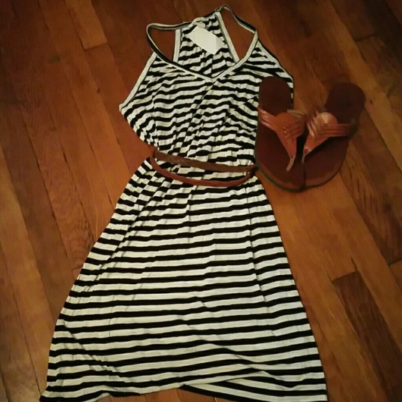 H&M Dresses & Skirts - H&M Black and White Racer Back tank dress H&M Dresses & Skirts - H&M Black and White Racer Back tank dress