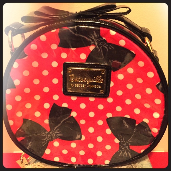 Betsy Johnson round makeup bag