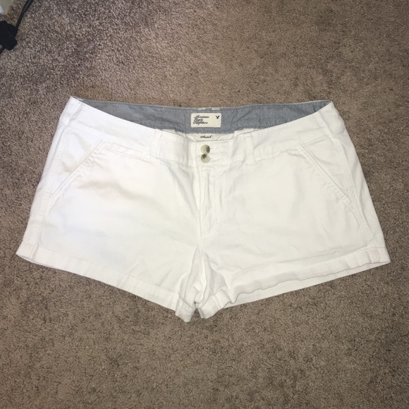 White American eagle stretch shorts