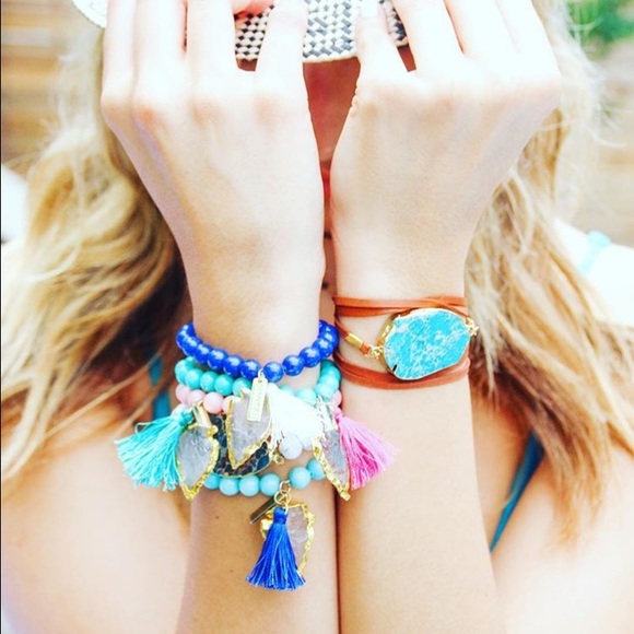 NWT beaded and tassel bracelet with arrowhead - Picture 1 of 4