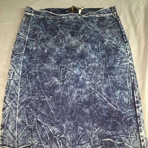 Forever 21 Distressed denim skirt