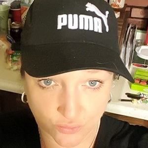 Meet your Posher, Theresa