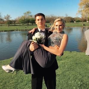 Meet your Posher, Lea