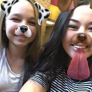 Meet your Posher, Madelyn