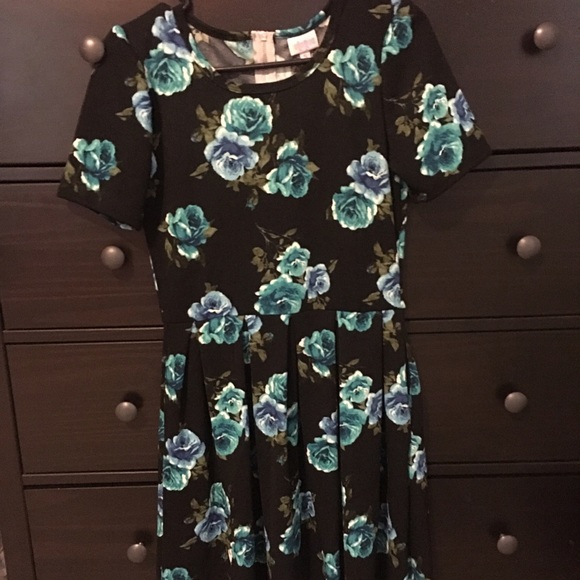 Lularoe Amelia Dress