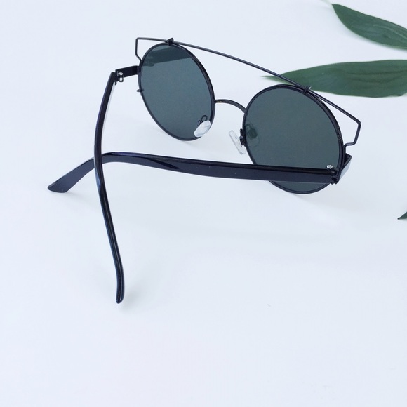 Red Black Mirrored Wire Round Brow Bar Sunglasses - Picture 3 of 4