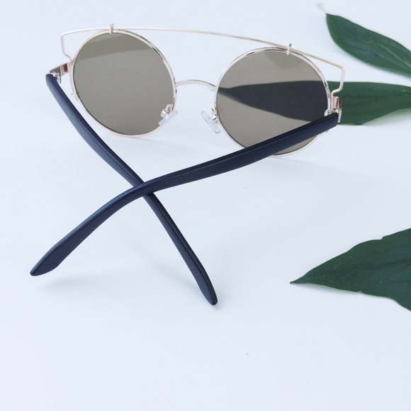 Gold Mirrored Wire Round Brow Bar Sunglasses - Picture 3 of 4