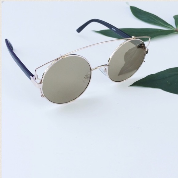 Gold Mirrored Wire Round Brow Bar Sunglasses - Picture 4 of 4
