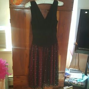V-neck, A-line party dress