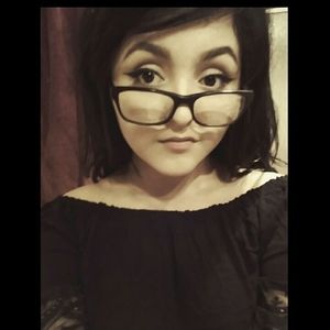 Meet your Posher, Reyna