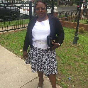 Meet your Posher, Elsaida