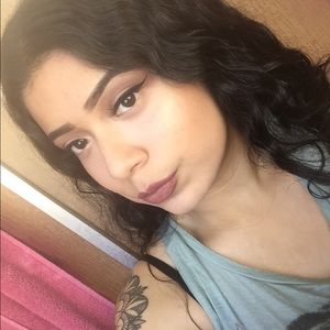 Meet your Posher, Ivette