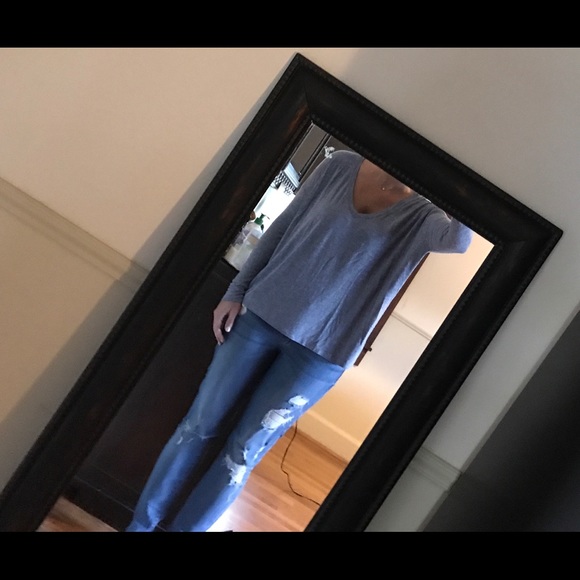 Super soft, long sleeved top! - Picture 5 of 6