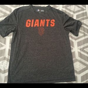Giants dry-fit material tee-shirt NWOT