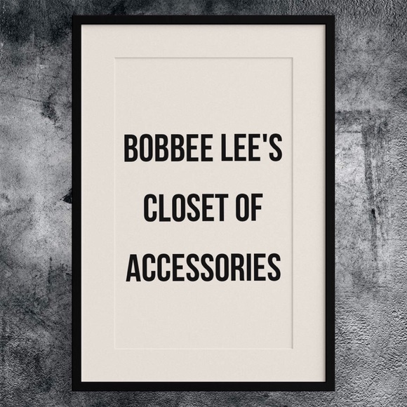 Accessories & purses