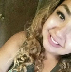 Meet your Posher, Denisia