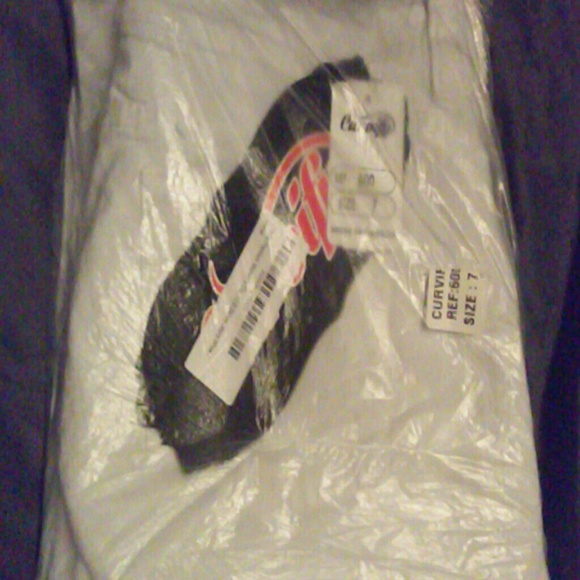 White skinny jeans