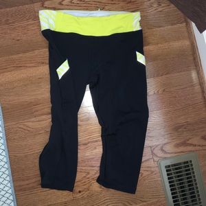 Lululemon full on luon running crop