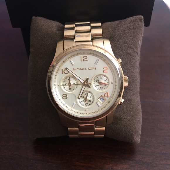 🔴SOLD🔴 Michael Kors Gold Chronograph Watch - Picture 1 of 4