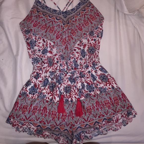 Red white and blue romper ($15 FOR ONE HOUR ONLY)