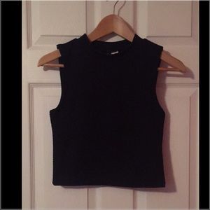 H&M Divided Crop Top