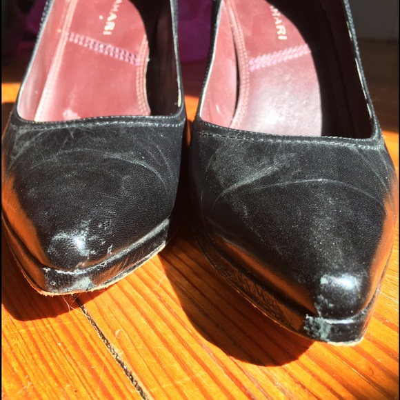 tahari shoes black pumps