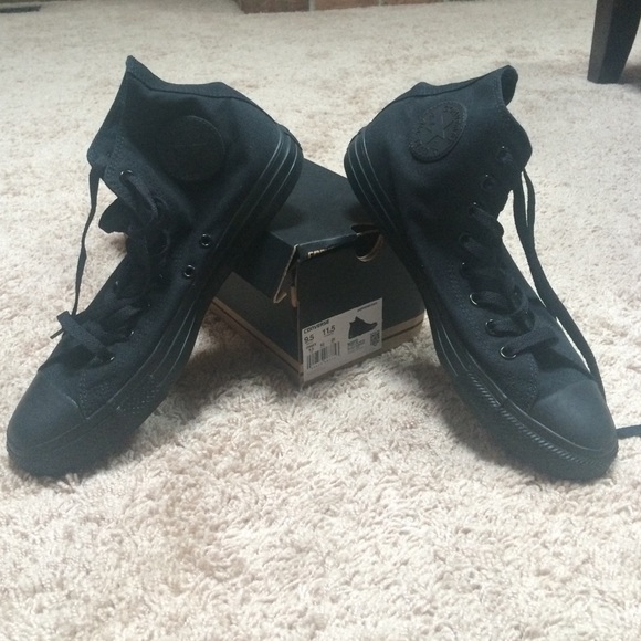 Unisex black monochrome chuck Taylor's