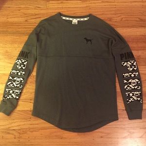 Forest green crew neck sweatshirt