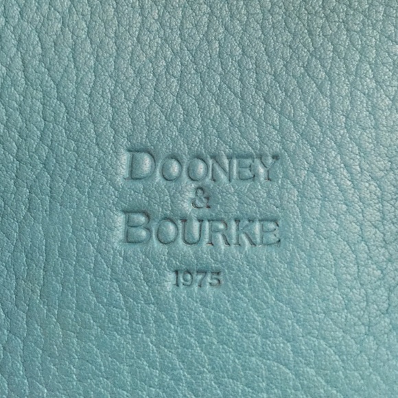 Dooney & Bourke handbag - Picture 2 of 4