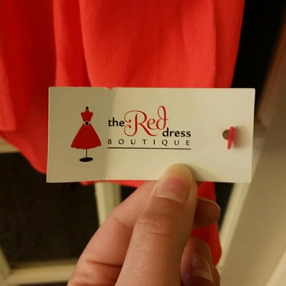 Red Dress - Picture 3 of 3
