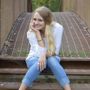 Meet your Posher, Molly