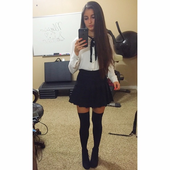 Meet your Posher, Alyssa - Picture 2 of 4