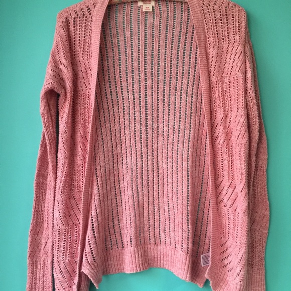 Pink sweater - Picture 1 of 2